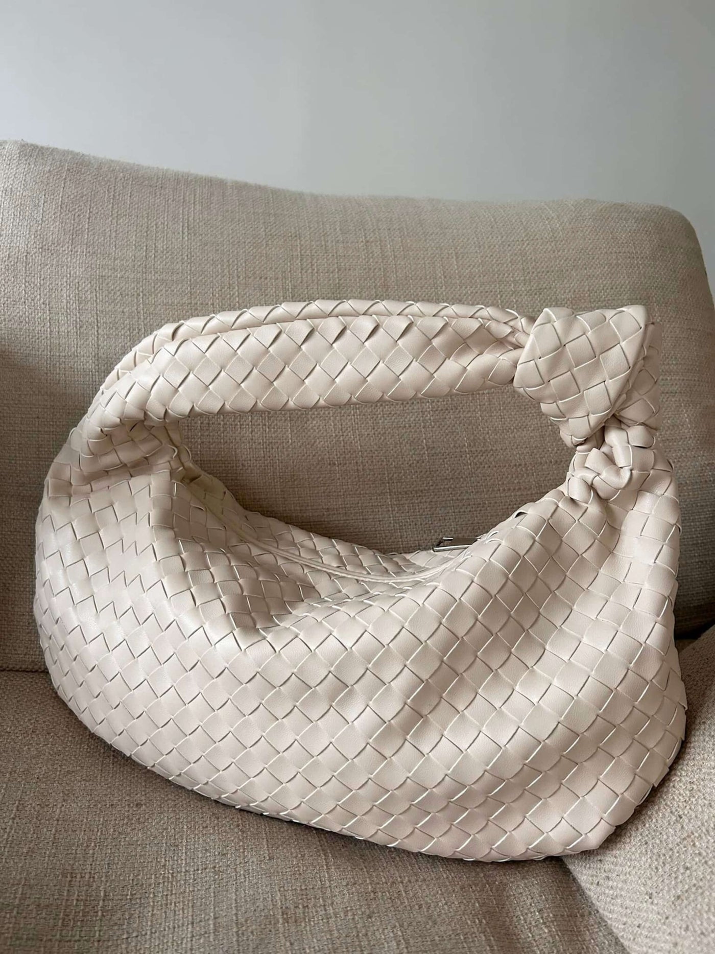 GISELLE™ | Borsa Intrecciata con Nodo Elegante