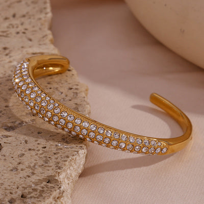 EMILIA™ | Bracciale Rigido con Zirconia Pavé
