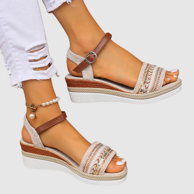 AMALIA™ | Sandali con zeppa